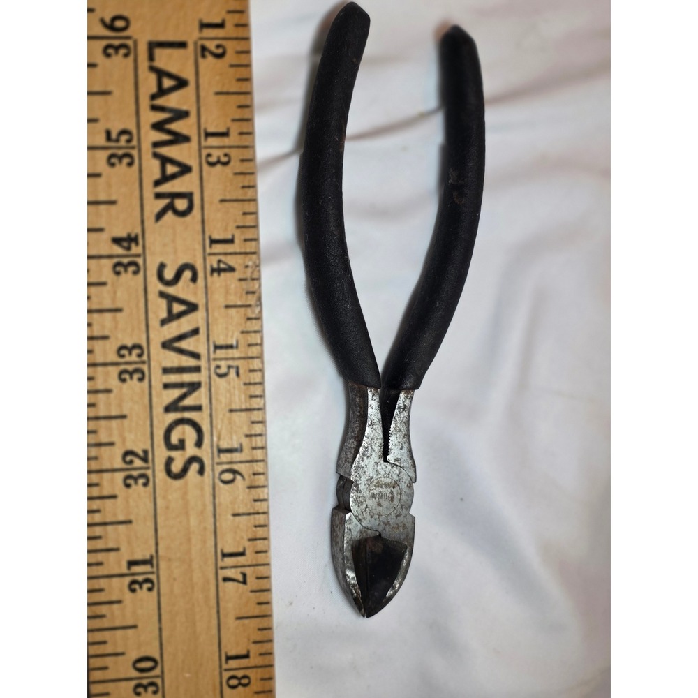 Vintage 6 Inch Diagonal Cutting Pliers Black Insulated Grip Wire Cutters Tool